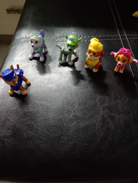 Фігурки  kinder,stumble guys