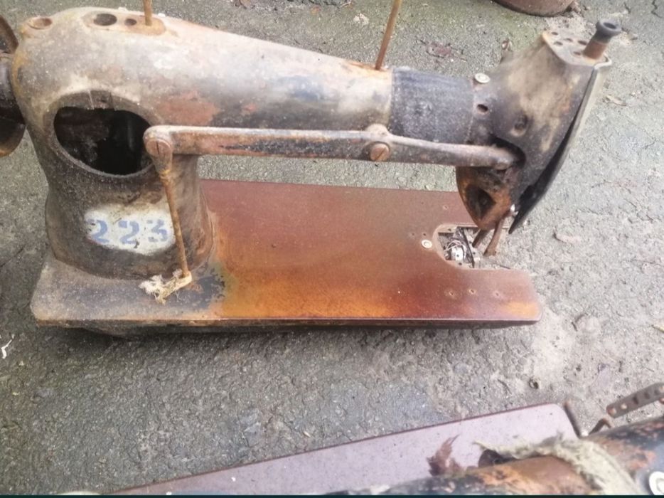 Швейні машинки  4шт