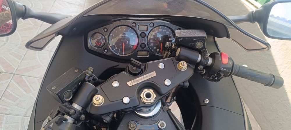 Suzuki Hayabusa 99 como nova