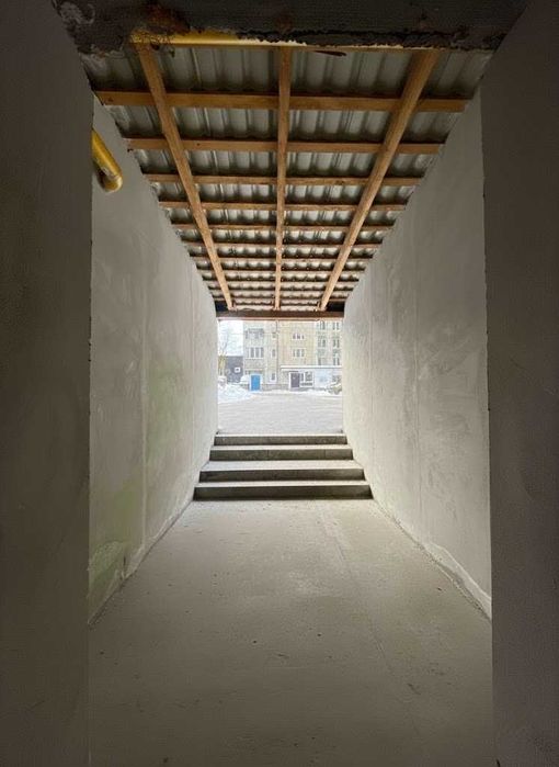 Продаж фасадного приміщення на Сихові по вул. Антонича, 5б