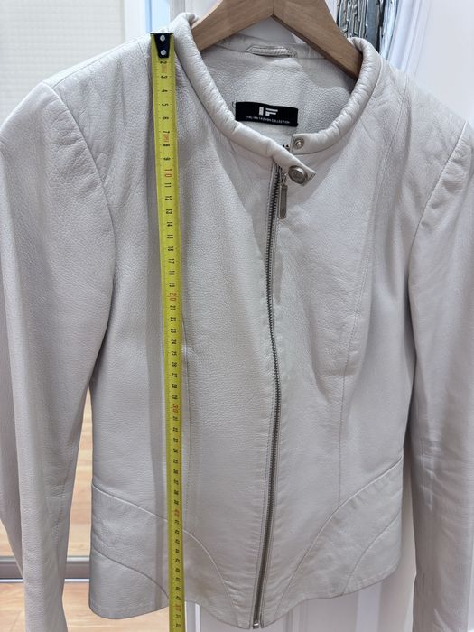 Шкіряна куртка молочна XS