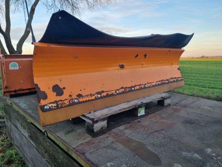 Pług do śniegu komunalny lemiesz multicar traktor pfau