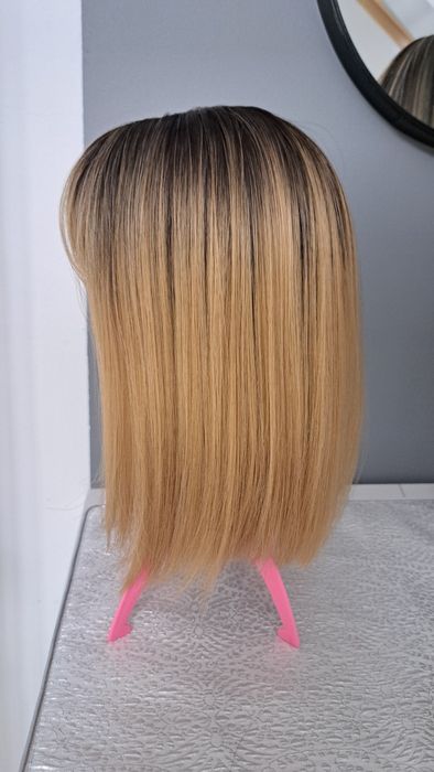 Peruka bob cieoły blond jak naturalne włosy