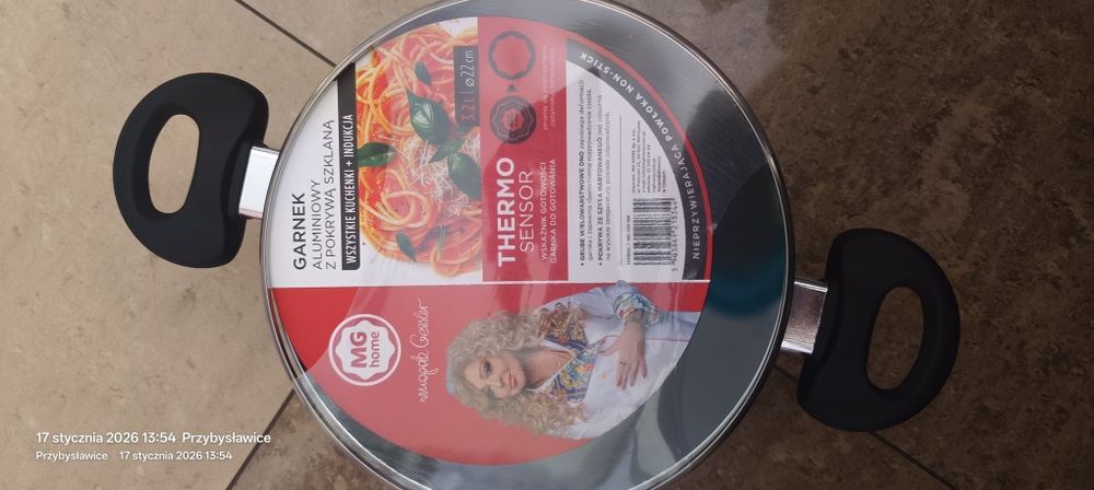 Garnek aluminiowy ze szklaną pokrywką 22cm ,termo  sensor  3,2 L.