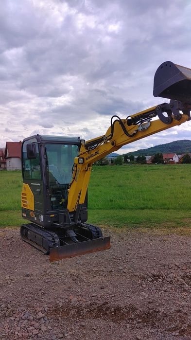 Wypożycz Minikoparka New Holland E19C
