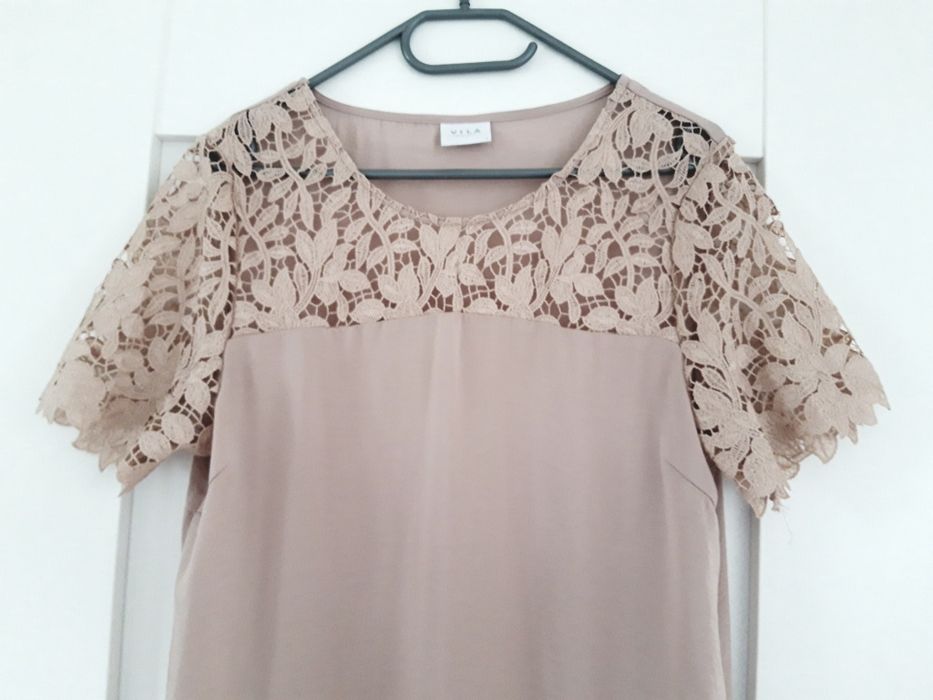 VILA bluzka z gipiurą nude rozm M/L