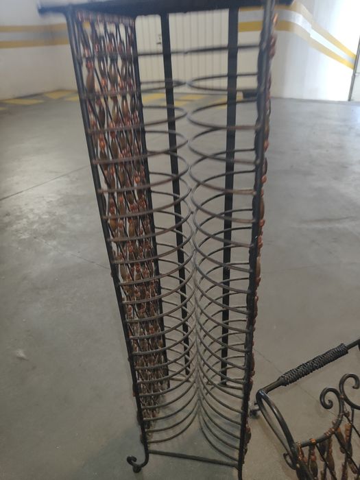 Conjunto porta revistas e porta CD's