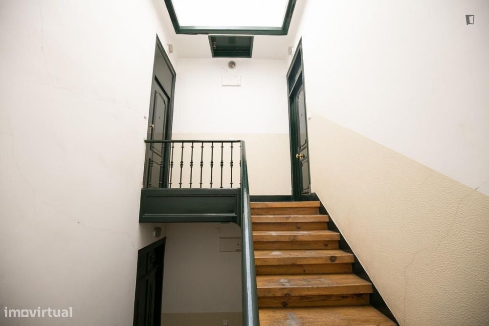 Quarto - localizado em Picoas Lisbon