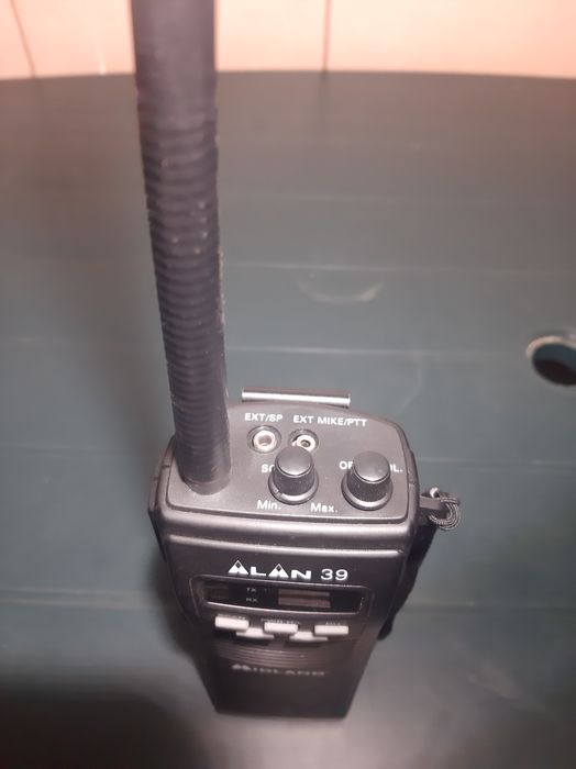 Radio Communications64738752345347122