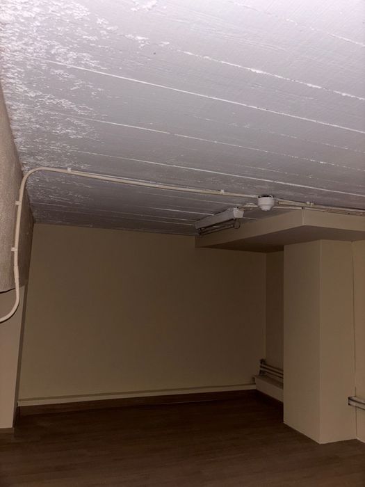 Loja  28 m² área bruta  centro comercial flamingos  Santo António dos cavaleiros