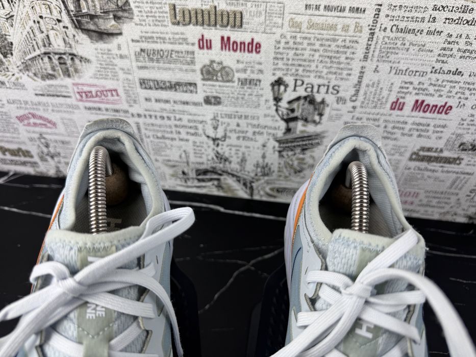 Оригінал Кросівки Hoka One One Carbon Розмір 44 Взуття