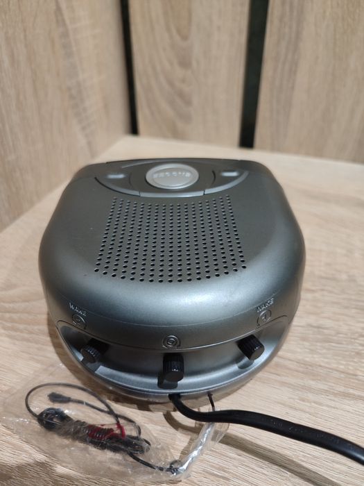 Два радиоприёмника, каждый по своей цене.