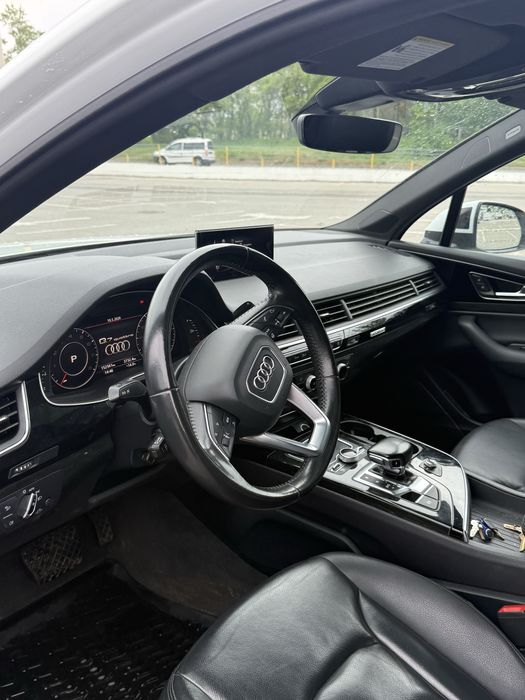Audi Q7 premium plus