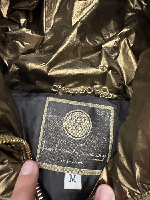 Casaco acolchoado metalizado com capuz Trash and Luxury