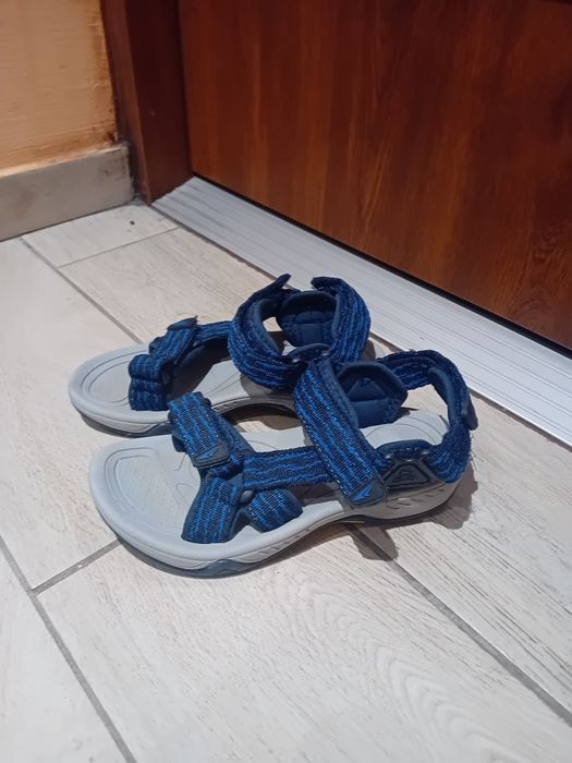 Sandałki chłopięce 31