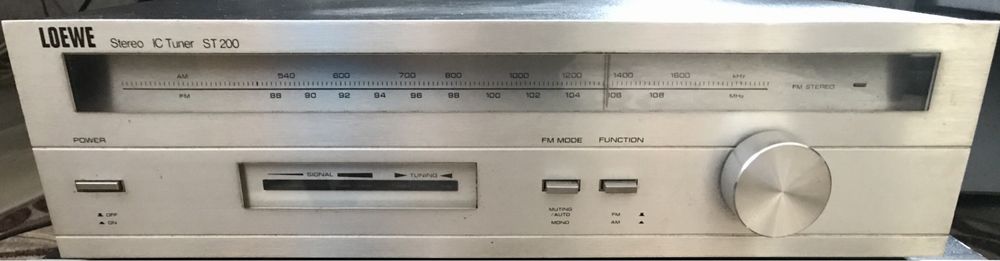 Продам Тюнер FM (радио)