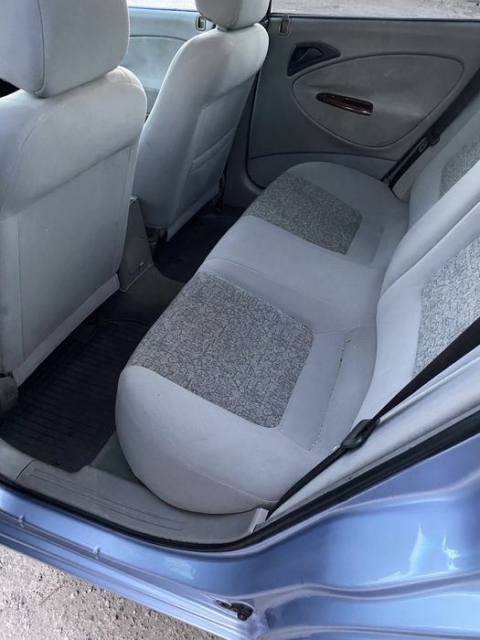 Дэу Нубира 2003 год