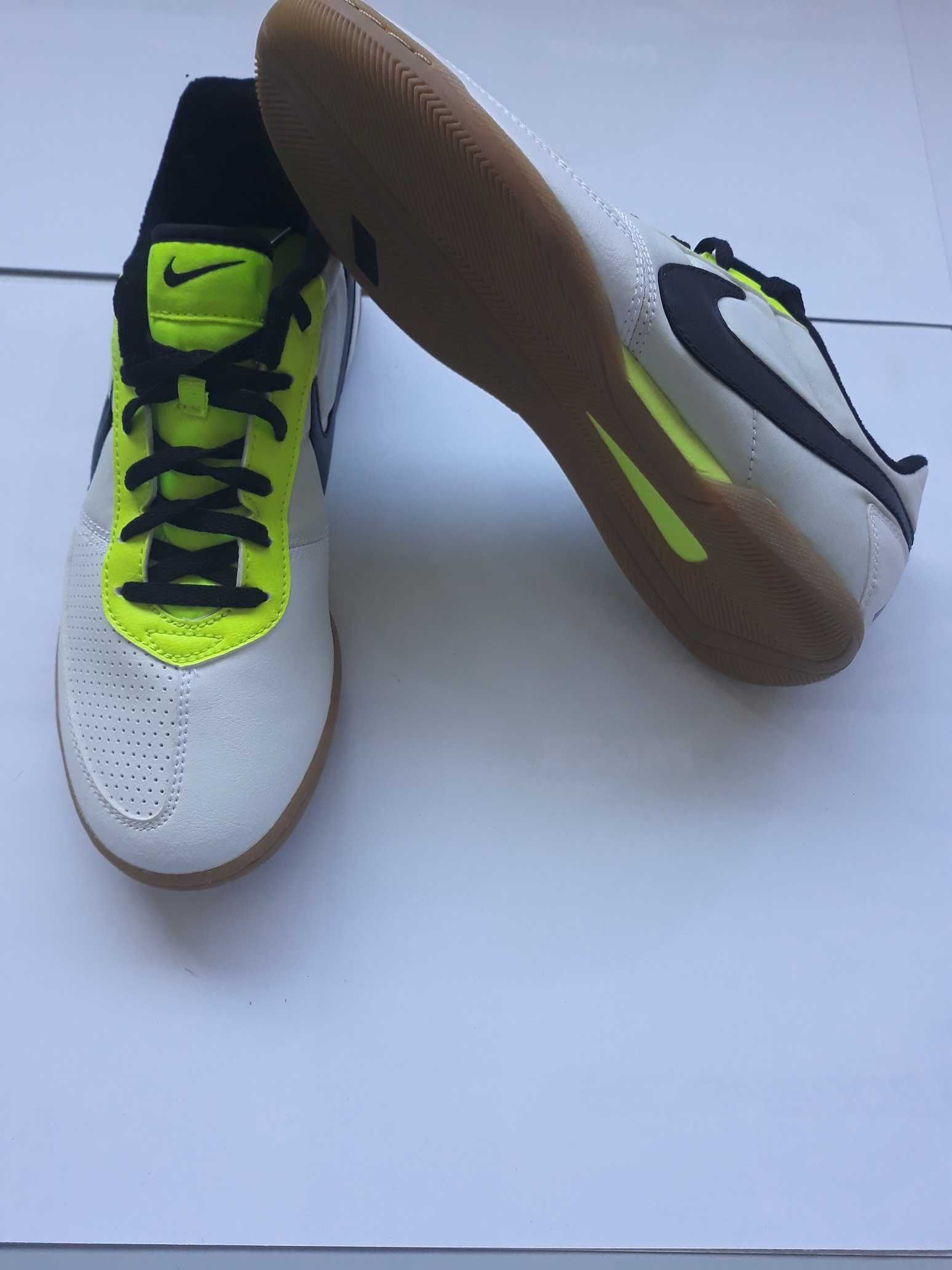 Nike davinho futsal discount