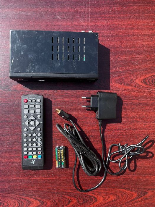 Tuner/dekoder satelitarny Leyf 0301 (DVB-S/S2, HDMI, USB, Full HD)