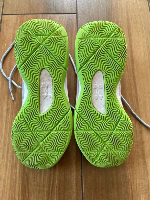 Buty do koszykówki Under Armour Curry GS 3Z5 jr r. EUR 40