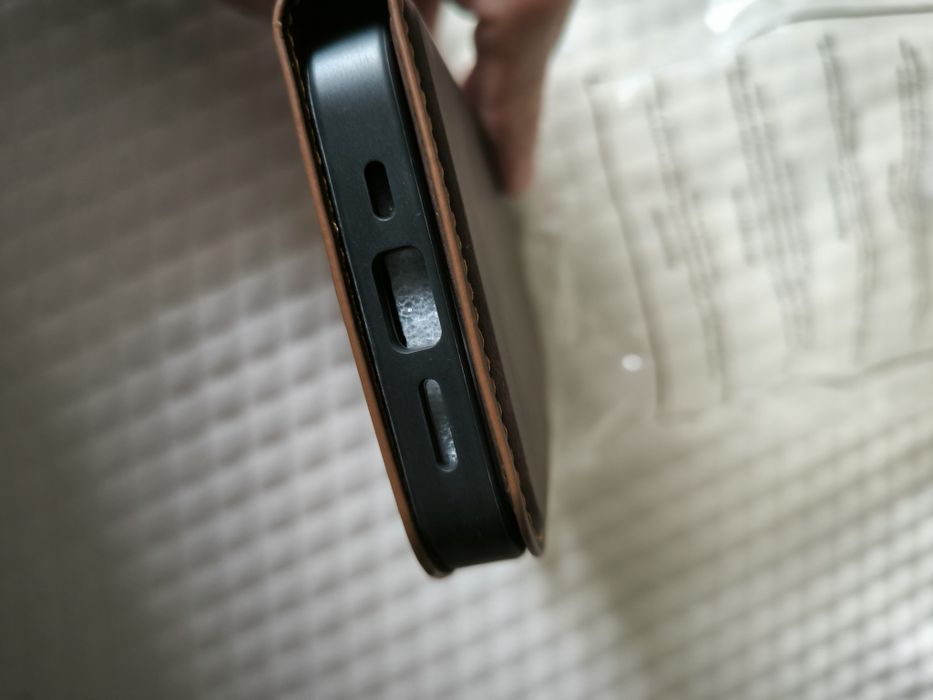 Etui QLTYPRI do iPhone'a 13 kompatybilne z MagSafe skórzane etui  RFID