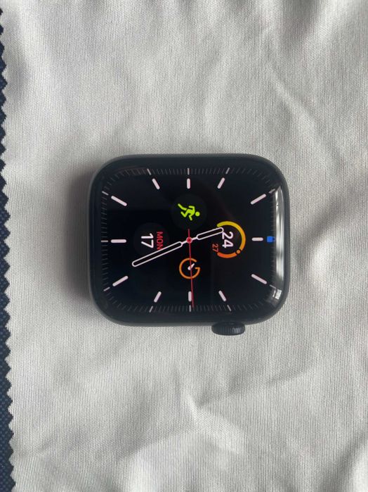 Apple Watch 7 series 45 mm black