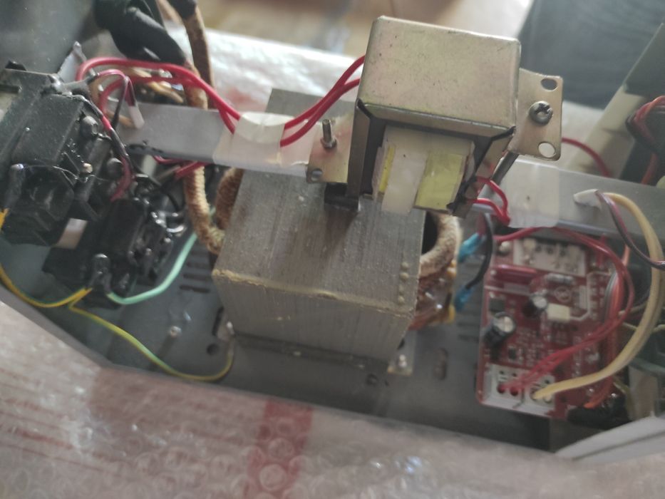 Точечная сварка .