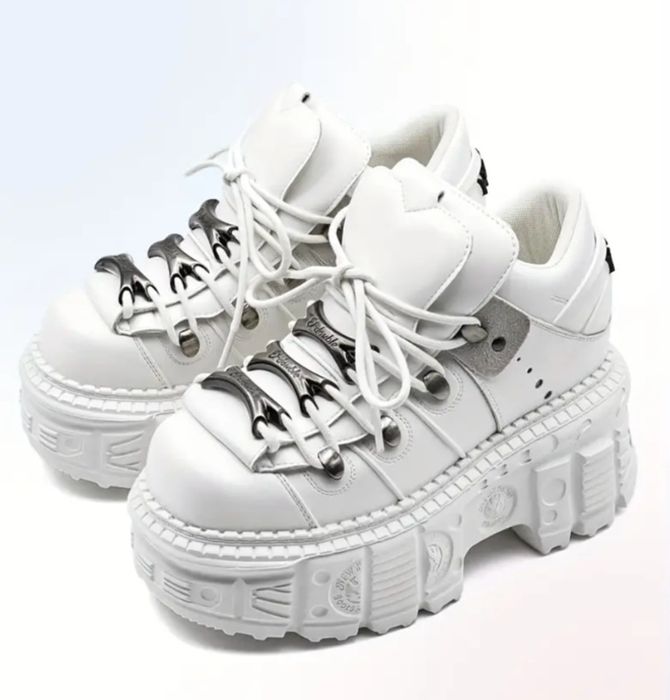 New Rock  Нюроки  білі  в розмірах