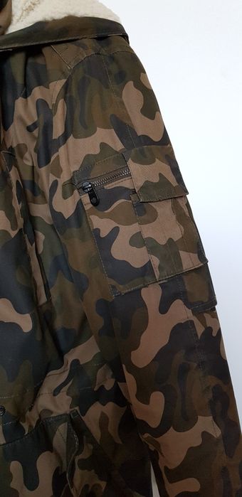 Męska kurtka moro zimowa Bershka M
