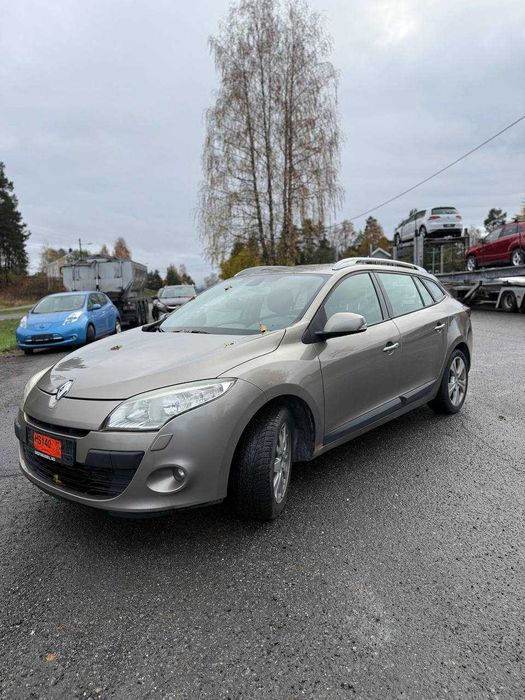 RENAULT MEGANE 1.5 Дизель 2011