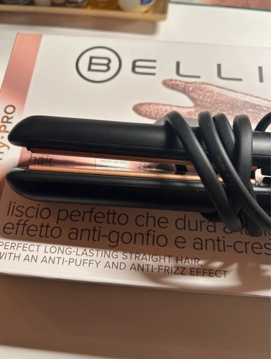 Prancha de cabelo a vapor