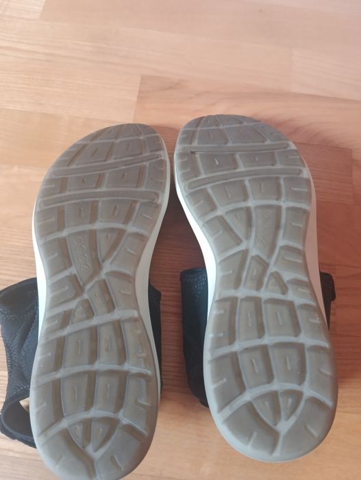 ЕССО босоніжки жіночі 40 розмір