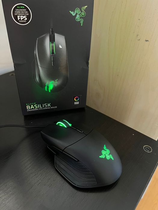 Rato Gaming Razer Basilisk