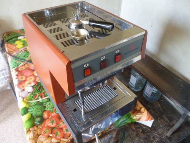 Nuova Simonelli MAC 2000s