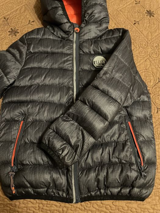 Курточка весняна