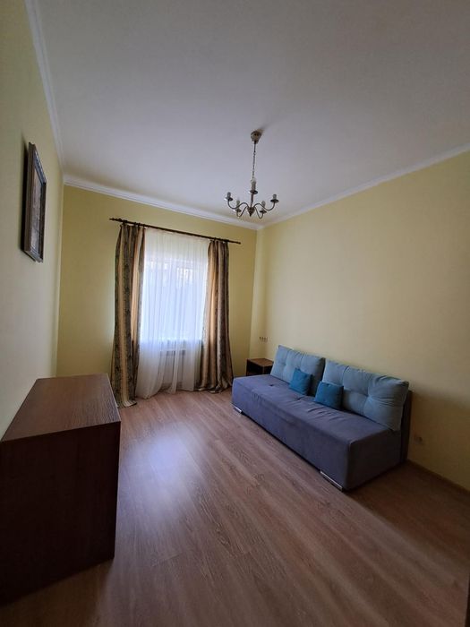 Здам 3 поверховий будинок 5 км від метро "Теремки".