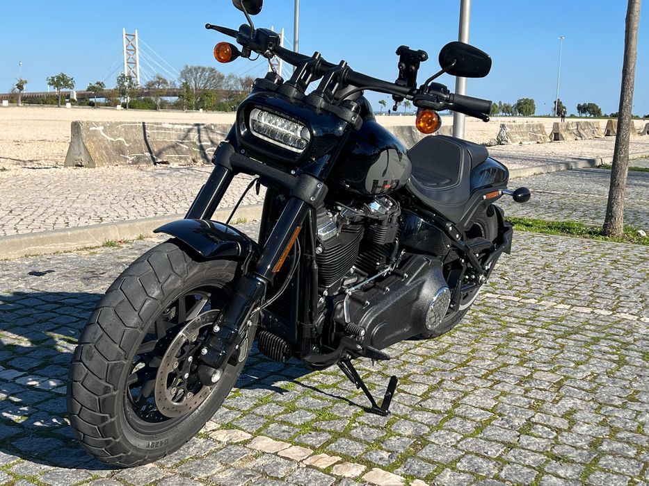 Harley Davidson Fat Bob 114, c/ Vance and Hines c/ nova