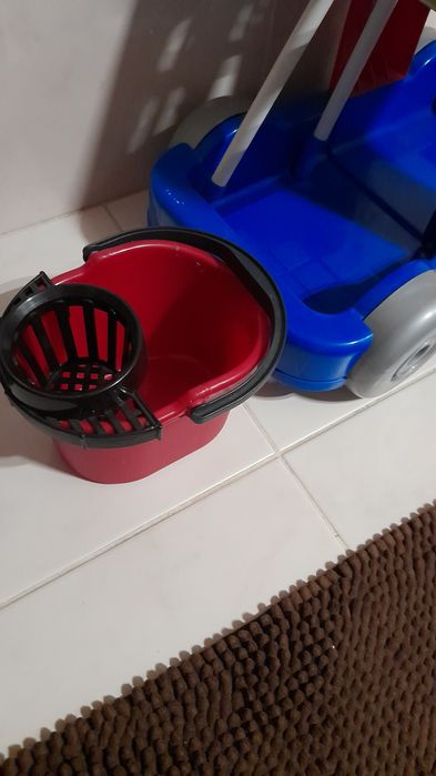 Carrinho Brinquedo de limpeza