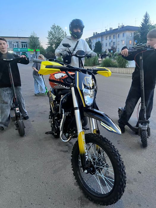 Мотоцикл Spark sp 150 p1