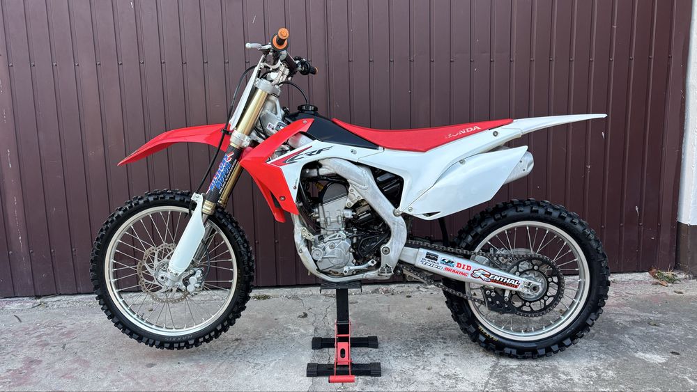 Honda crf 250r *Sprowadzona* Piekny* 2 wydechy*