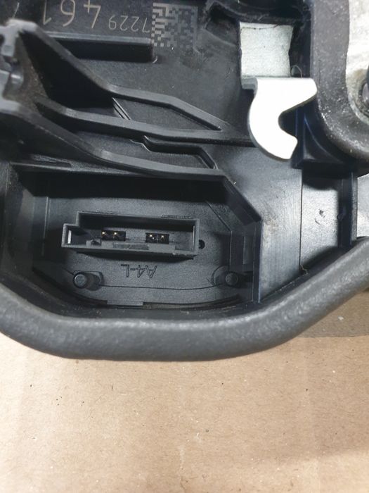 Zamek drzwi lewy prawy przód tył BMW e90 e60 F30 F31 LP PP LT PT