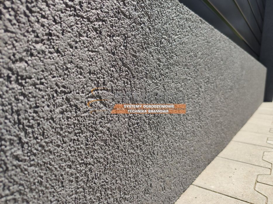 NOWOCZESNE ogrodzenie TYNKOWANE | MURKI i SŁUPKI | Producent Bydgoszcz