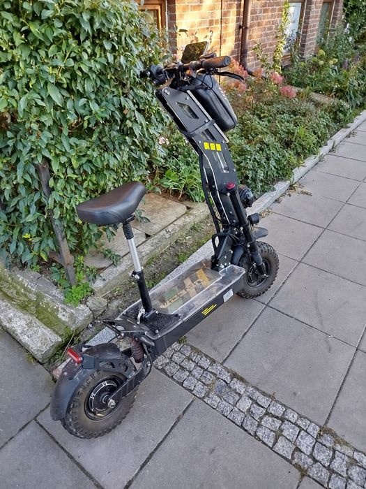 Bardzo duża hulajnoga  8 tys Wat 100km/h