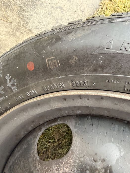 Felgi stalowe opony zimowe kołpaki 16 citroen c4 picasso / grand