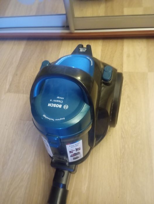 пылесос Bosch Serie 2 (модель BGS05A220