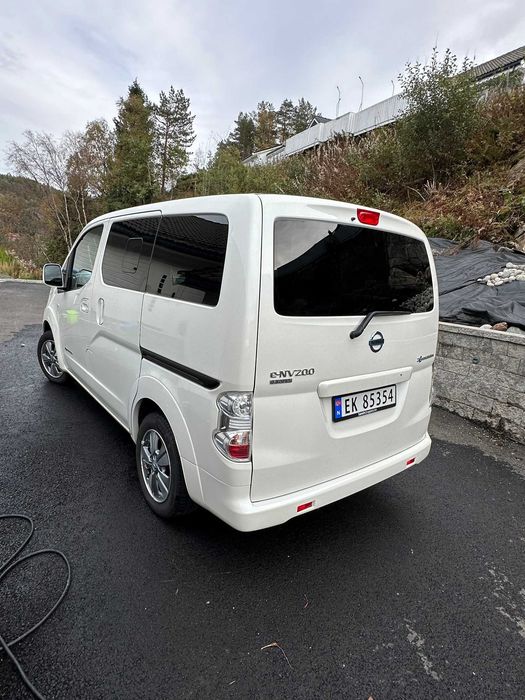 Nissan e-NV200 Evalia 40кВт, 7 місць, не фарбований, рідний пробіг
