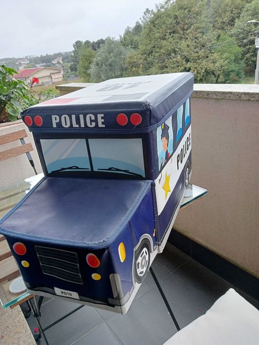 Caixa de arrumação de criança