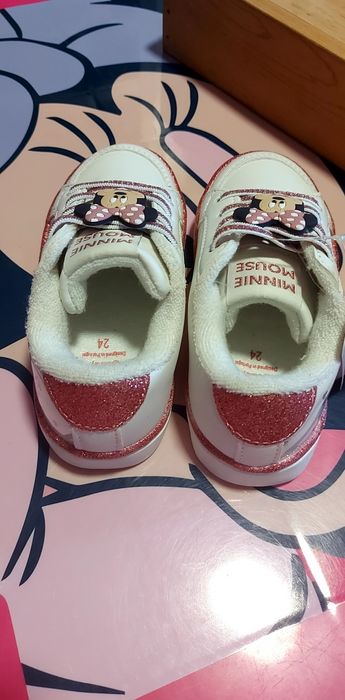 Tenis minnie NOVOS