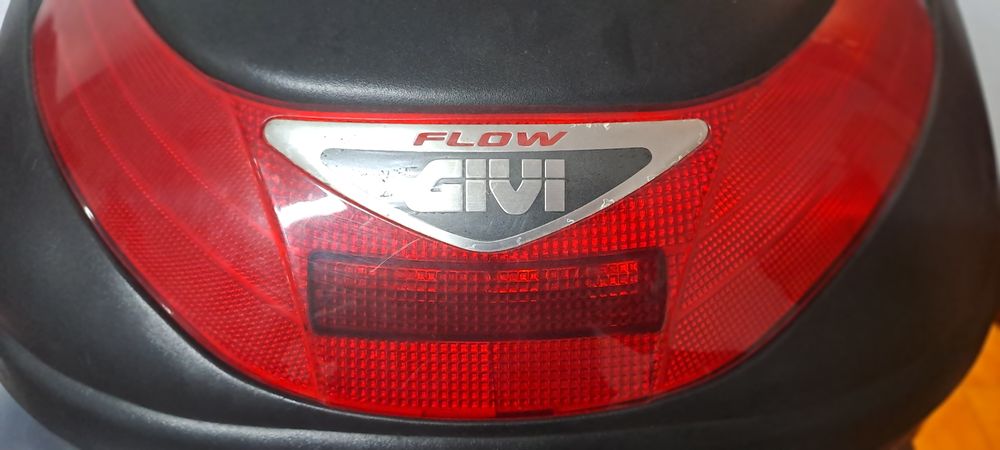Top Case Givi E47 c/luz Stop