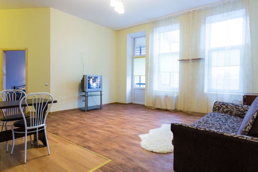 Посуточно. Сумская. Культуры. Двушка